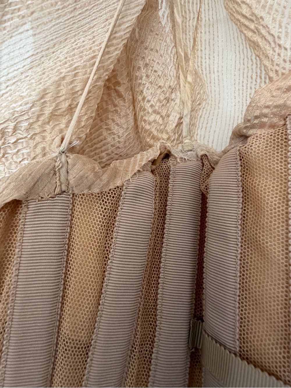 Carolina Herrera Cream Maxi Dress with corset size 0 - Picture 5 of 16